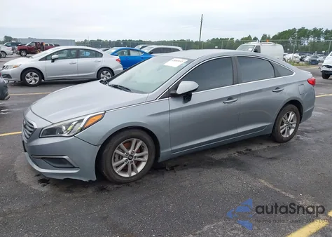 2017 Hyundai Sonata z USA, uszkodzony, nr VIN 5NPE24AF5HH541392